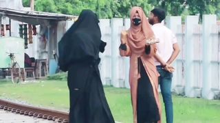 Prank By Snake With Girls