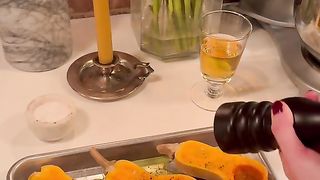 Avatar Squash soup with crispy chickpeas
