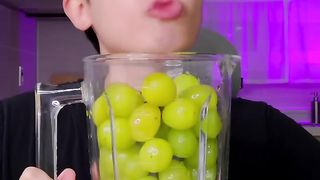 Yummy juice of Grapes
