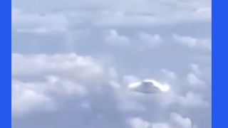 Filmagem de OVNI por Passageiro em Avião!