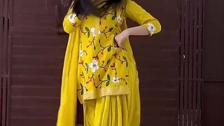 Mote Mote Nain dance @RenukaPanwarSinger #trending #newharyanvisong2023 #indian #sapnachoudhary.