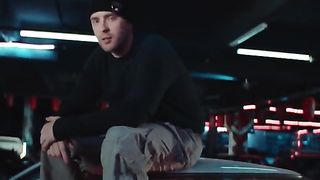 Трек уже в топ 10 чарта вк . сделаем топ 5