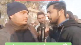 Comment of audience at mian nawaz shreef jlsa
