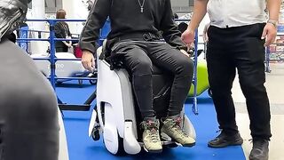 You can control these wheelchairs with your MIND ????????#honda
