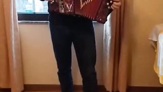 Manuel Silva, great concertina artist and challenge.