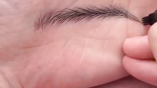 Eyebrow marker