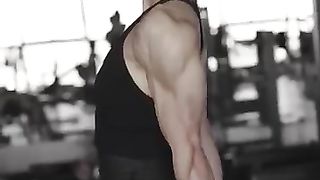 Chinese beautiful bodybuilder girl  #youtubeshorts #ytshorts #shorts