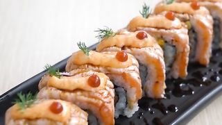 Salmon Sushi Roll