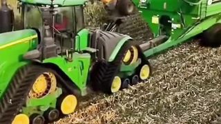 Large-scale rice harvester