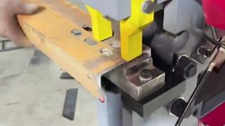 Metal Cutting Machine