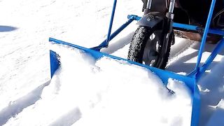 Tech Trending _ Snow Clean Machine.