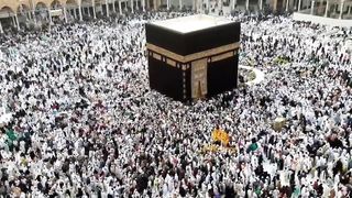 Azan in Makkah ????????