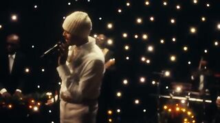 Chris Brown No Time Like Christmas 3