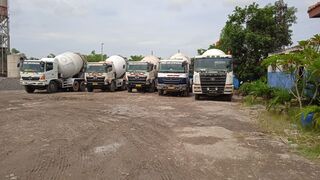 Truk mixer