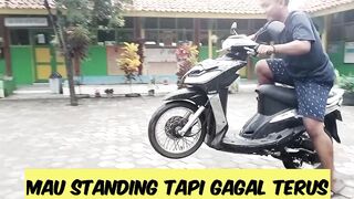 BOCAH INI MAU STANDING GAGAL TERUS..