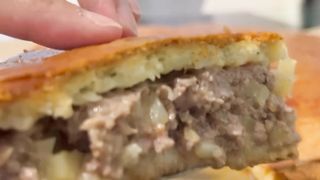 Мясной пирог с картофелем