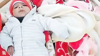 Twin babies 3