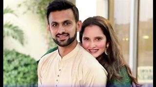 After marrying Shoaib Malik, Sania Mirza was surrounded by what controversies?