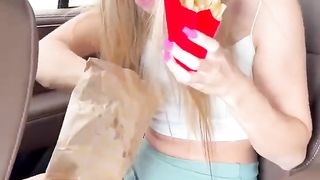 WHEN THEY GIVE YOU THE WRONG SAUCE