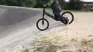 Learning to ride a bike as a toddler - teach your kids!