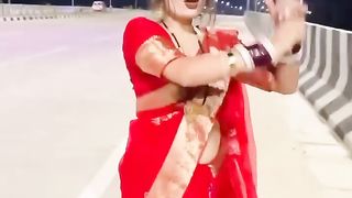 sanam hatheli mein teri mehndi laga ke baithange #trending #youtubeshorts #shorts
