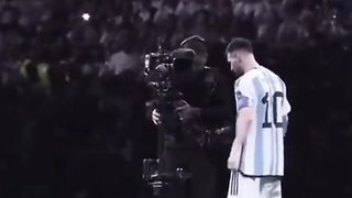Захвативший момент Корол Месси получает Кубок мира