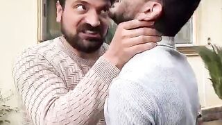 ممنوع الاقتراب منها ????