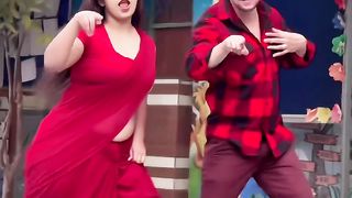 Banja meri tu Mehbooba❤️khushbu singh @Officialayubkhan #akdance #trendingshorts #shorts ￼￼-z6LurqRNiYo-720p-