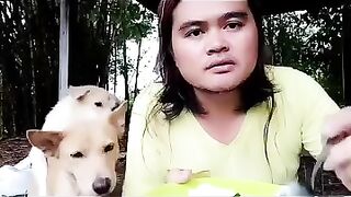 Ignore the dog, focus on me