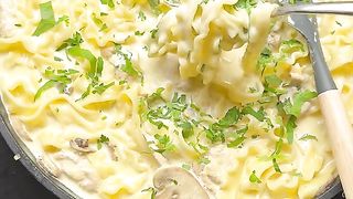 Easy Creamy Chicken Fettuccine