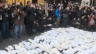 Ihtijaj of people