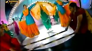 CHANDI DIYAN JHANJRAN - MISS POOJA.