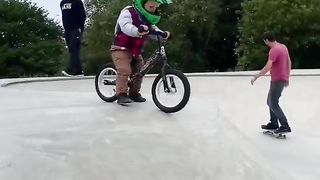 Learning to ride - I wanna show you how great I am! #enjoytheride