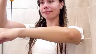 Different Types Of People In The Shower：