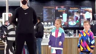 Шаффл Баттл ???????? WHO IS BEST DANCER ？ ????⭐️ NEON MODE ???? 27M SUBS ❤️‍????