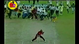 Top 10 Funniest moments in cricket history