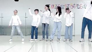 Шаффл Баттл ???????? Who is BEST DANCER ？ ???? 30M COMING !! ???????? TUZELITY SHUFFLE ⭐️