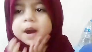 Baby prayer her father