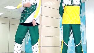 Шаффл Баттл ???????? WHO BEST DANCER !？ ???? NEON MODE ???????? VS TUZELITY SHUFFLE ????????