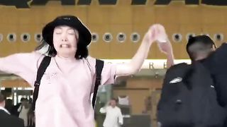 TOURISTS TO AUSTRALIA DIDN’T EXPECT THIS ????