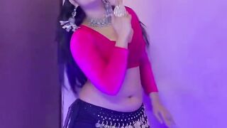#gaadikaali #nehakakkar #rohanpreetsingh #ytshorts #trending #youtube #dancersofindia #viral #belly.