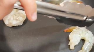 Салат с креветками