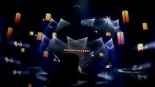Karam Mangta hun ata Mangta hun Ilahi main Tujhse Dua Mangta hun Kalam bye Amjad Sabri  video