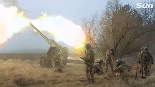 Ukrainian soldiers fire howitzer at frontline in Zaporizhzhia region