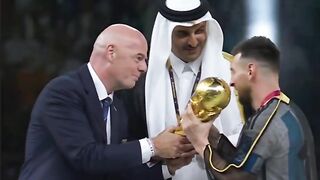 Penyerahan piala Dunia Qatar kepada argentina