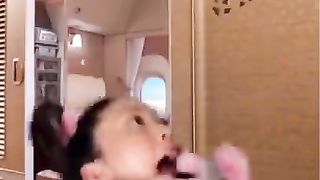 How to deal with an annoying kid on the plane. Jokes ????