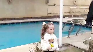 على رنة الجرس يجب ان يحضر كل شيئ ????
