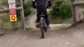 4 and riding Bike Park Wales AC⧸DC red MTB trail？! ????
