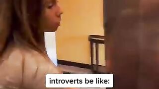 Introverts VS Extroverts Elevator：