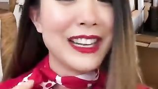 The cutest and most savage YT intro vid for a flight attendant! ????????????????✈️✈️